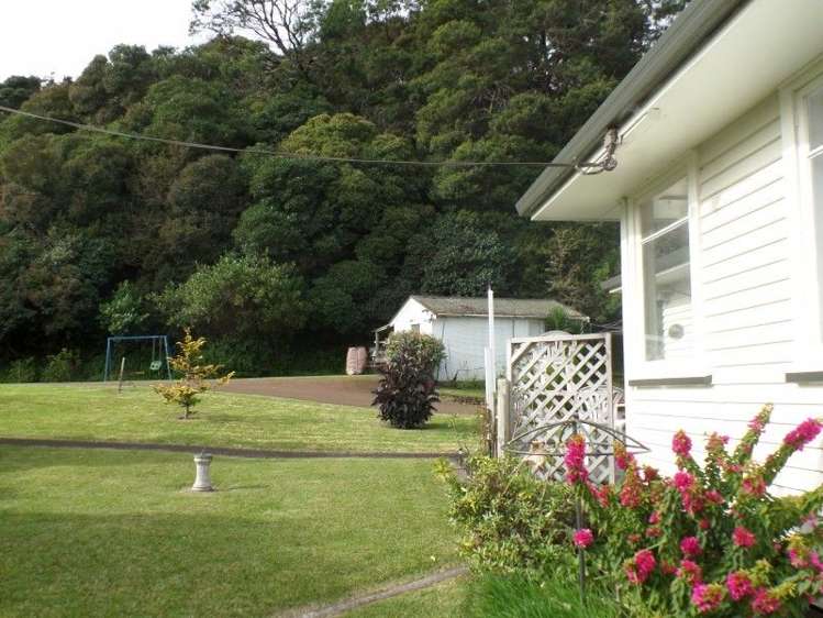 100 Laurie Lane Thames_24