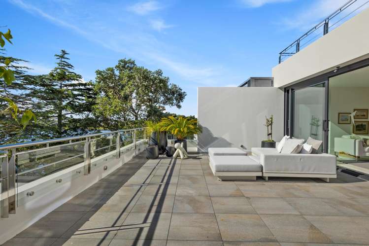 13/258 Hurstmere Road Takapuna_4