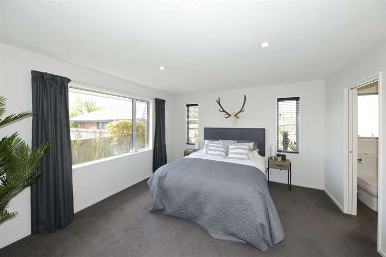 151a Edgeware Road Edgeware_13