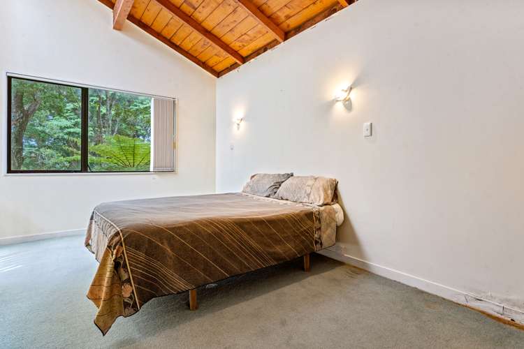 37 Eugenia Rise Totara Heights_13