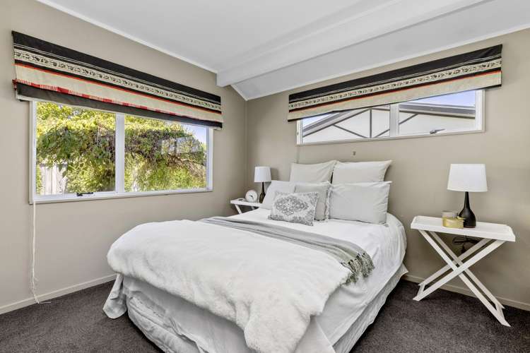 1 and 2/20 Stanley Street Wharewaka_20