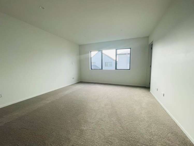 5 John Burn Road Takanini_7