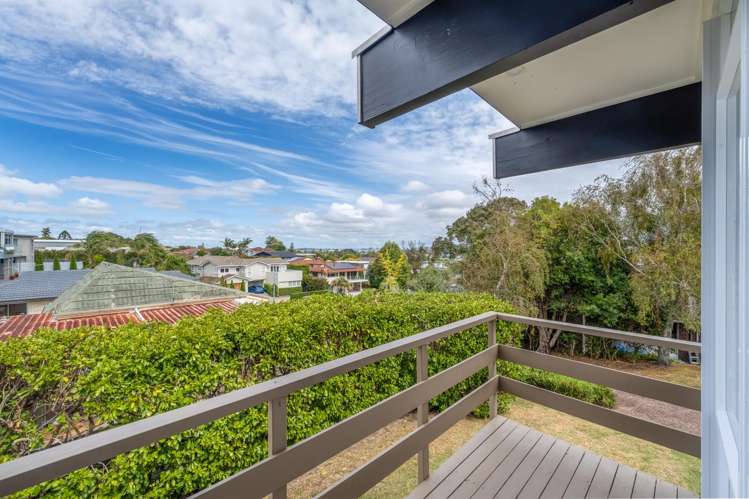 22 Andrea Place Sunnyhills_21