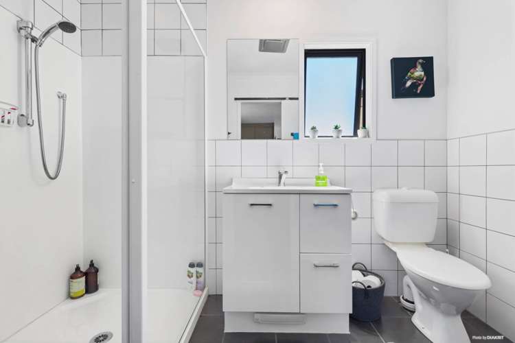 196 Gleeson Road Pollok_5