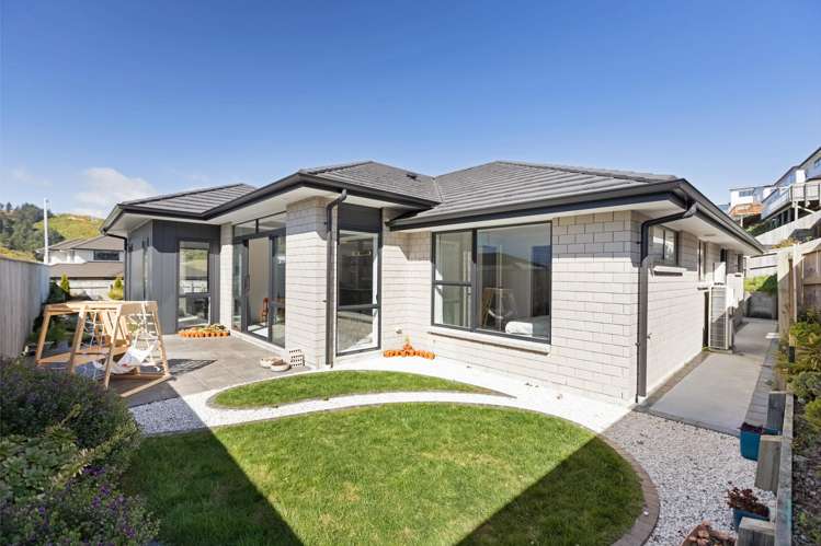 8 Hattersley Grove Churton Park_16