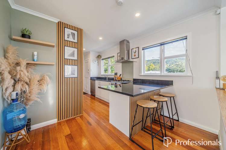 66 Peel Place Wainuiomata_23