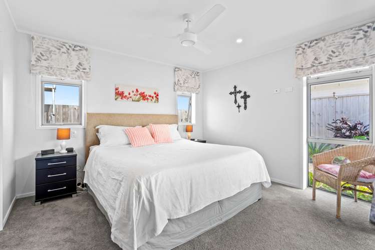 29 Saint Michael Crescent One Tree Point_19