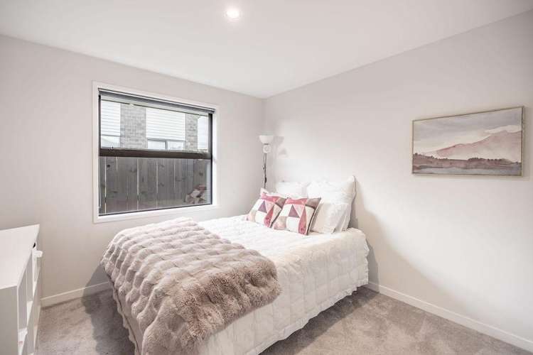 76 Puhirake Crescent Pyes Pa_17