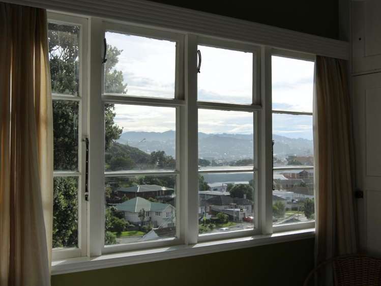 10 Elphinstone Avenue Strathmore Park_11