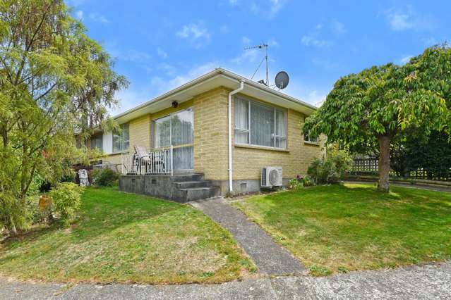 1 Monterey Place Totara Park_1