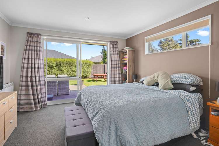 8/17 Wineberry Avenue Amberley_8