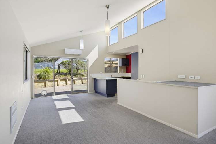 63 Haumia Street Johnsonville_8