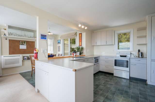 103 The Ridgeway Stoke_4