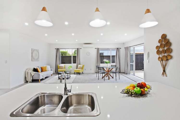 108 Simpson Road Henderson Heights_16