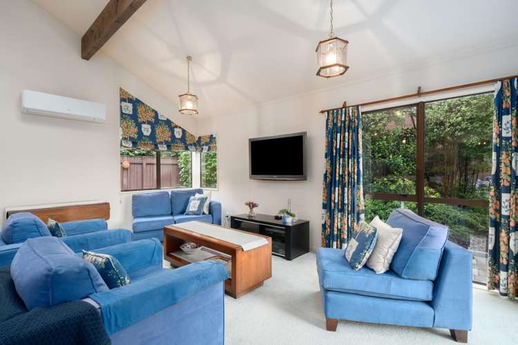 34 Burbank Crescent Churton Park_11