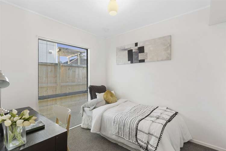 1/2 Graham Avenue Te Atatu Peninsula_13