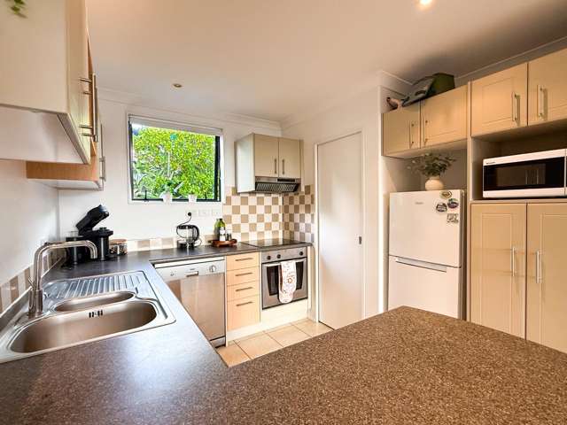 7/8 Monte Cassino Place Birkdale_1