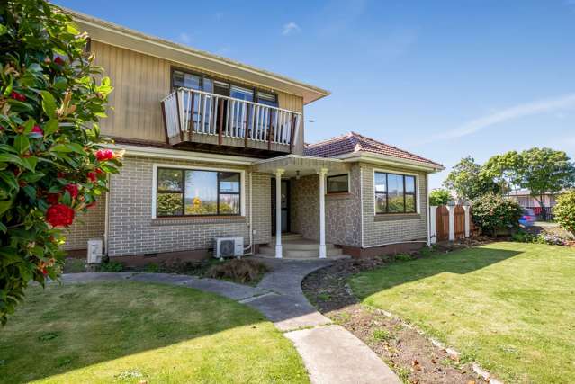 902 Avonside Drive Avondale_2