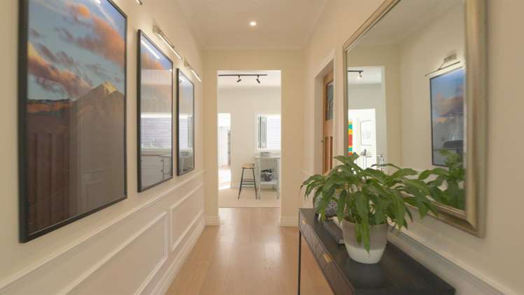 215 Takapu Road Takapu Valley_11