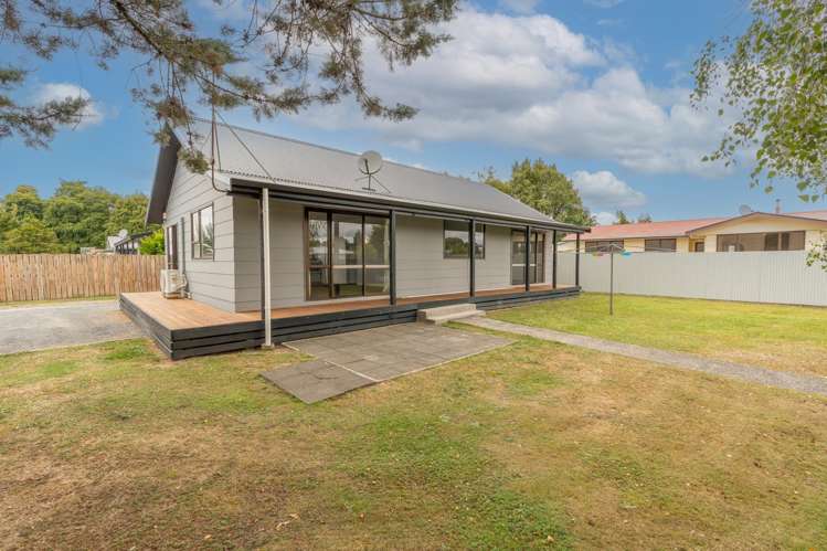 43 Karen Crescent Dinsdale_12