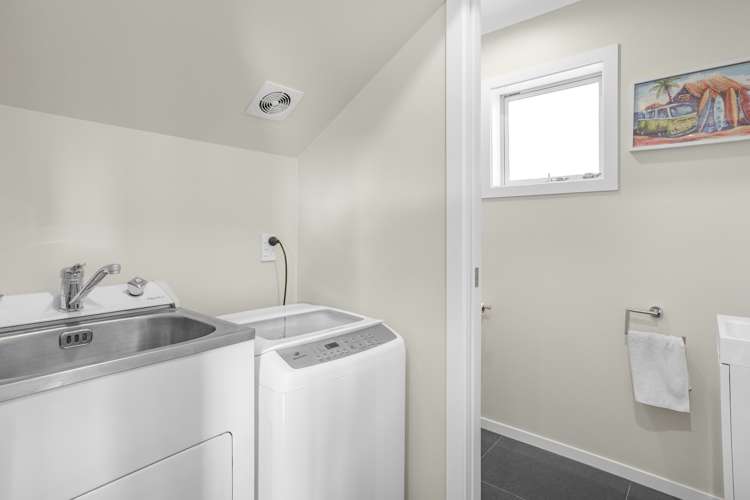 1/121 Muritai Road Eastbourne_9