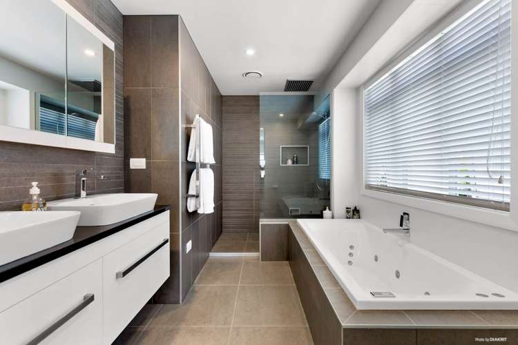 7 Fairholme Avenue Epsom_11