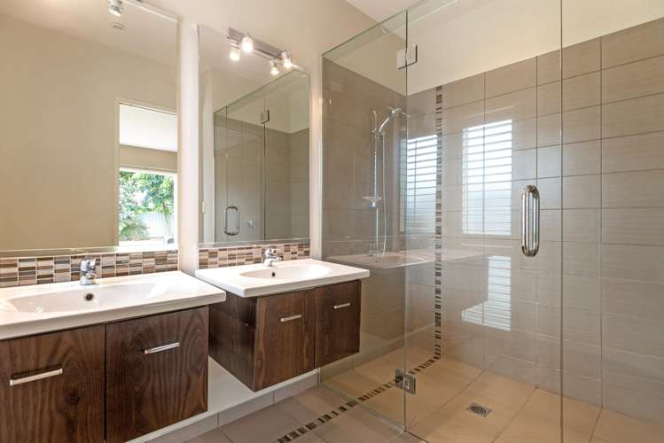 11 Charteris Rise Riverdale_18