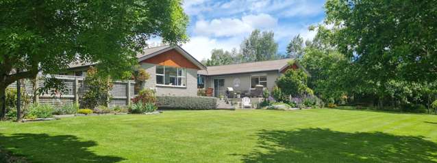 Lifestyle Living at Its Best - 2.9 Hectares