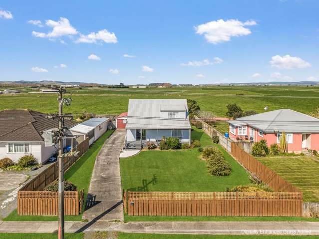 Find Your Breathing Room in Ruawai