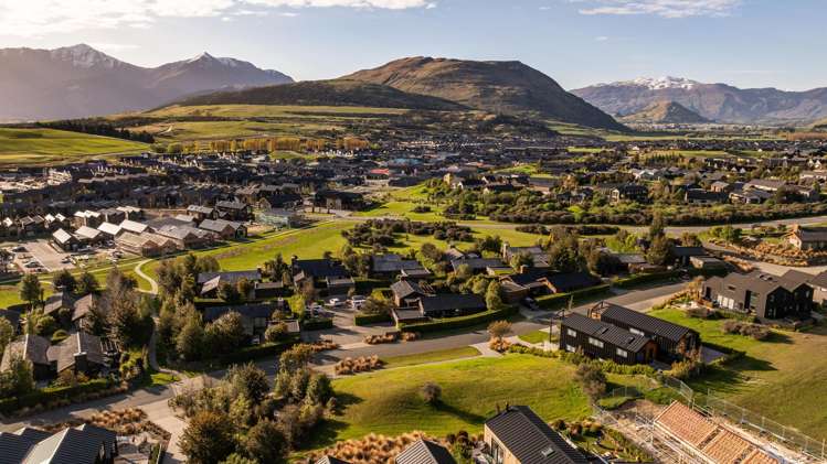 11 Rannoch Drive Jacks Point_18