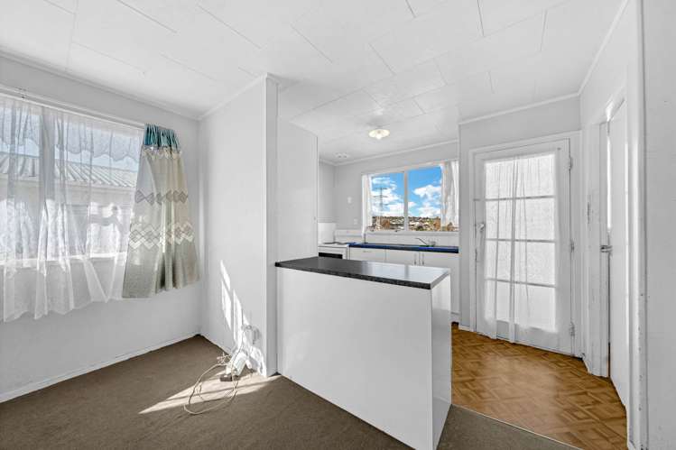 93 Flat Bush Road Clover Park_12