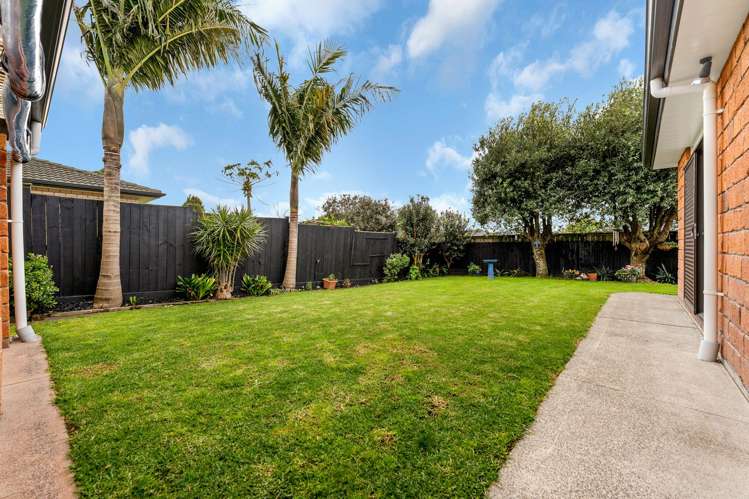 32 Broadhurst Road Flat Bush_17