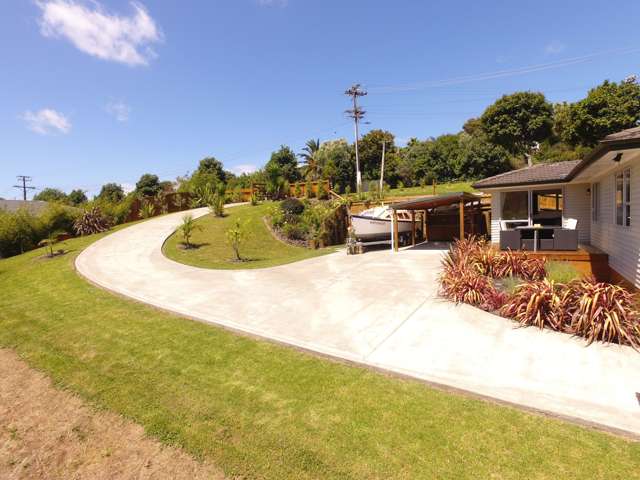 2 Township Road Waitakere_4