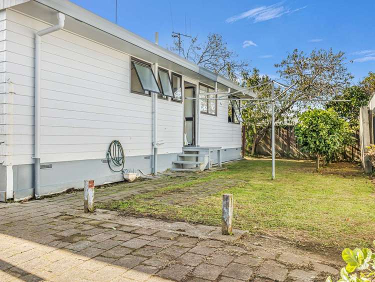 9 Kentucky Crescent Nawton_12