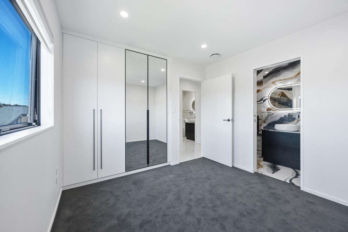 2/79 Halsey Drive_3