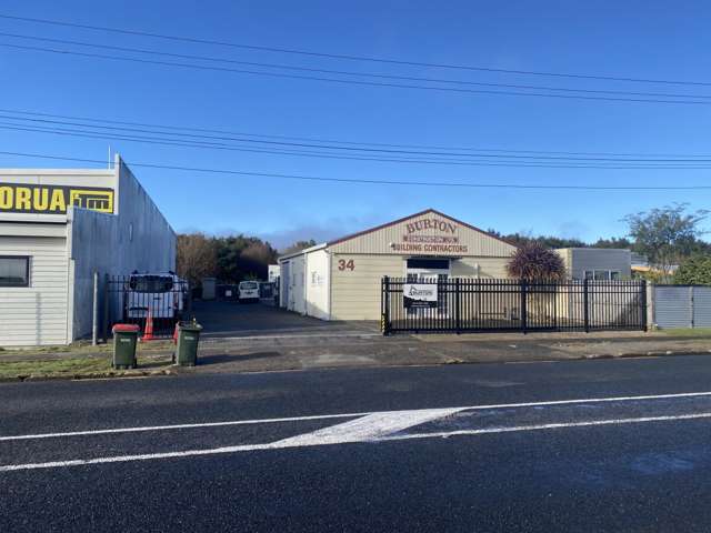 STORAGE UNITS AND OFFICES