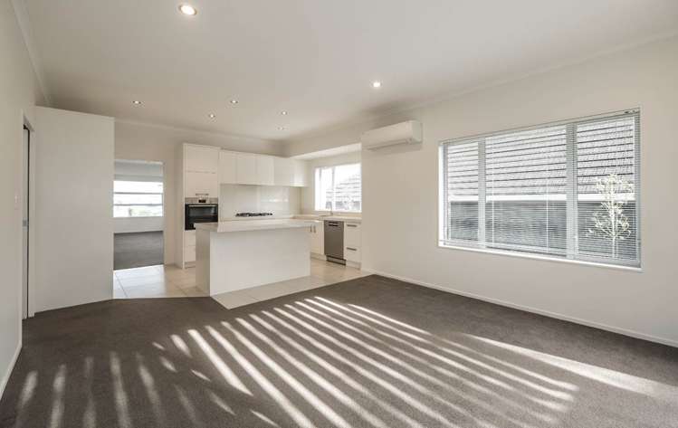 5 Seafort Lane Silverdale_3