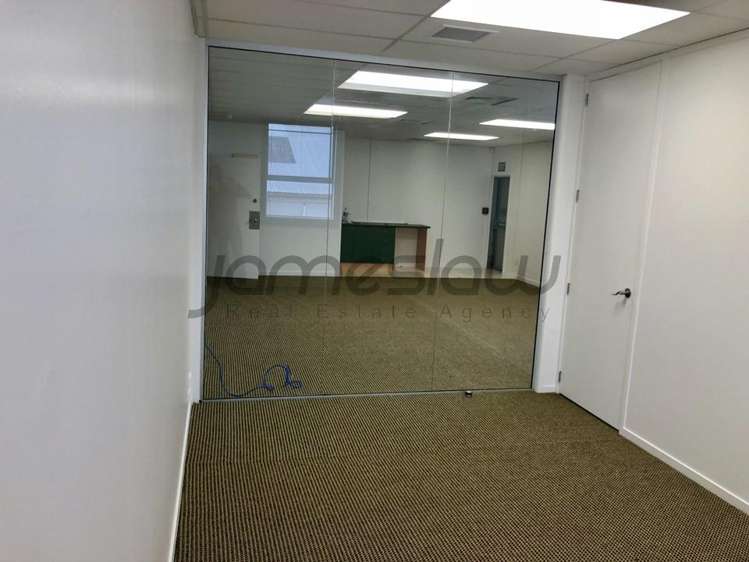 2/32 Greenpark road Penrose_3