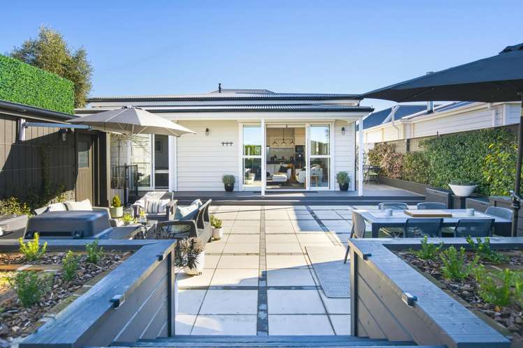 25 Standish Street Westown_19