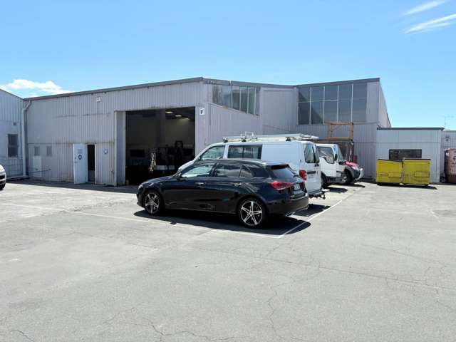 742M² INDUSTRIAL UNIT FOR LEASE