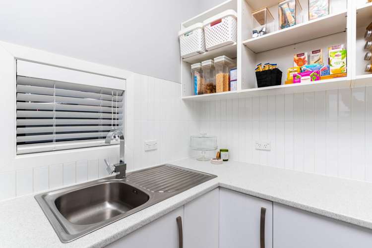 28 Queen Charlotte Drive Aotea_3