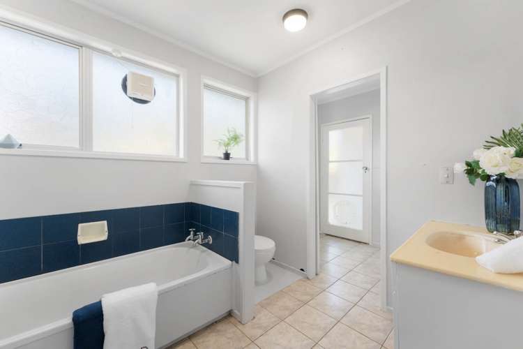 67 Riverpark Crescent Henderson_6