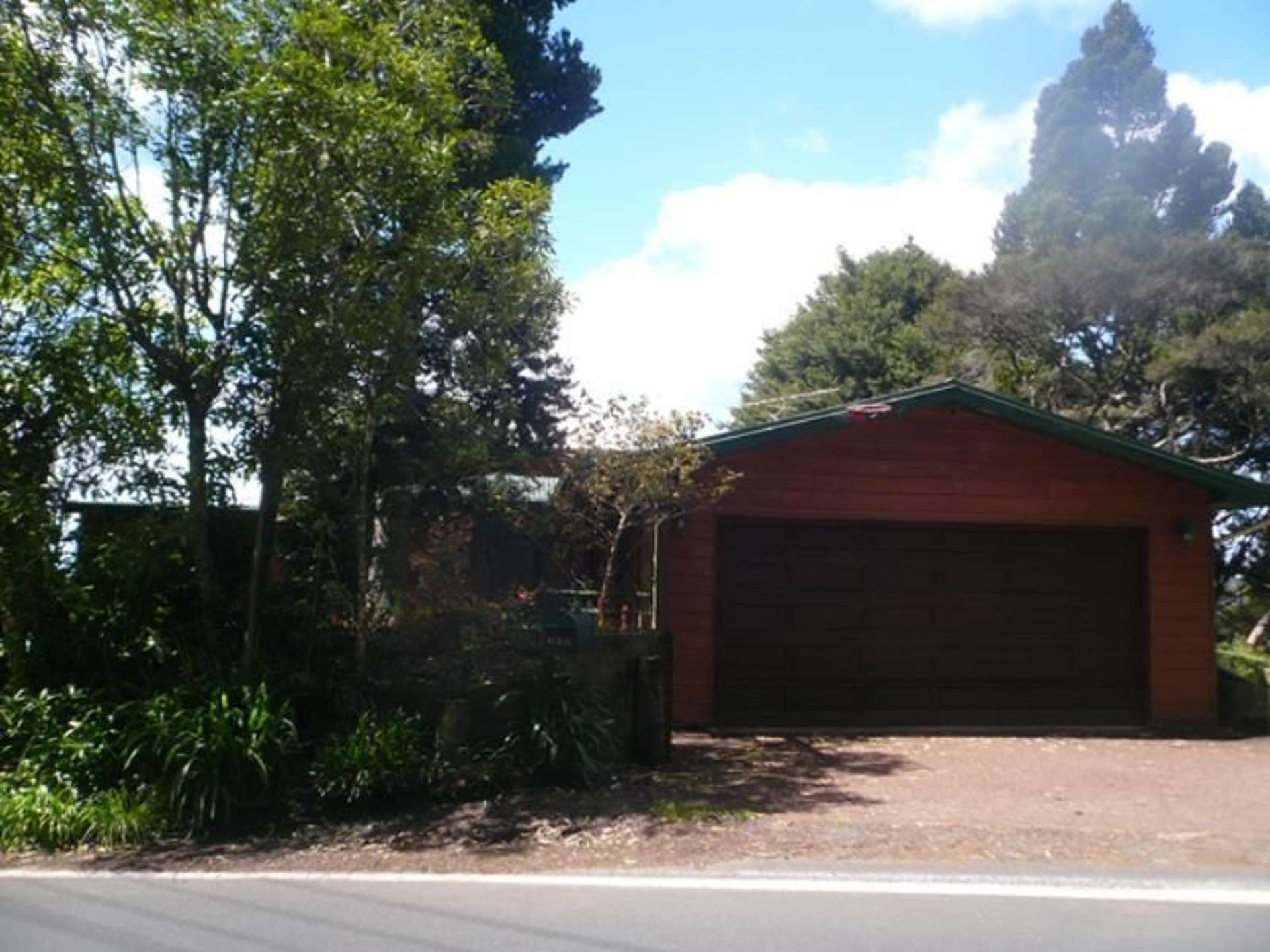 310 Forest Hill Road Waiatarua_0