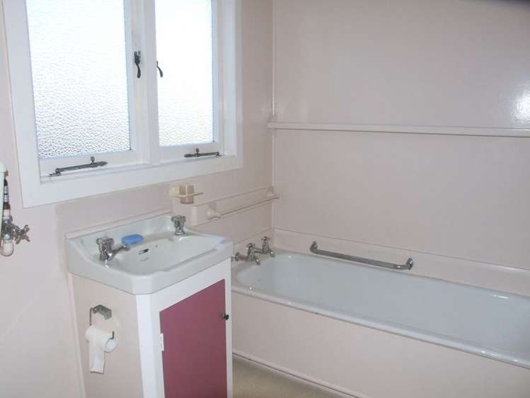 18 Montgomery Avenue Onerahi_5