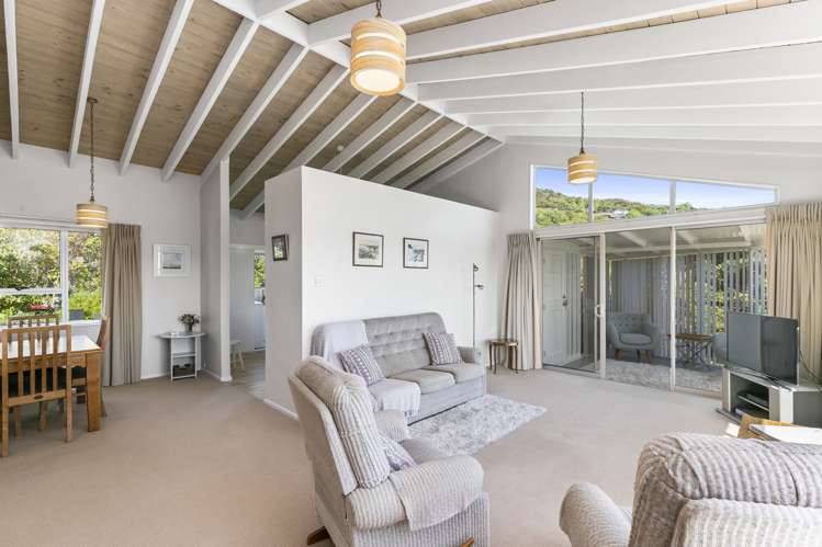 2 Beavis Lane Karori_5