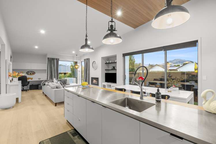 8 Kapuka Lane Wanaka_4