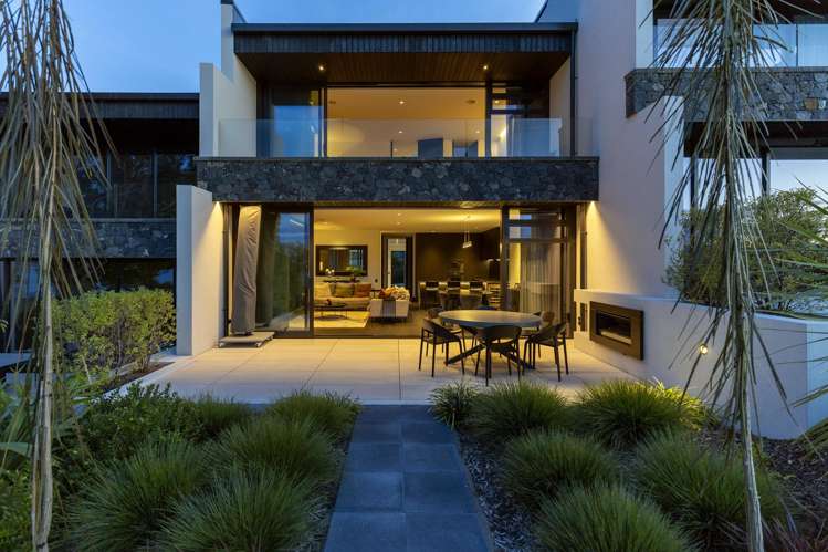 4/18 Chad Street Rainbow Point_2