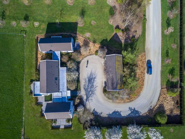 1727 South Eyre Road West Eyreton_3