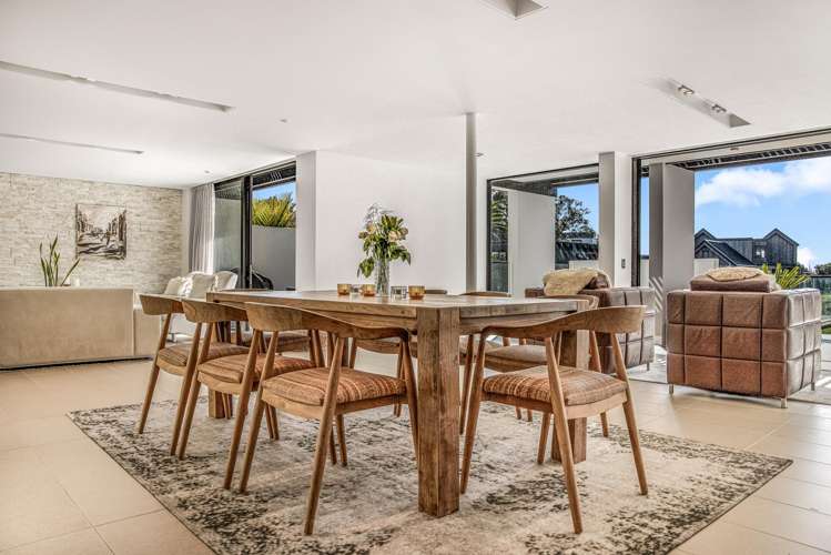 303 Beach Road Campbells Bay_15