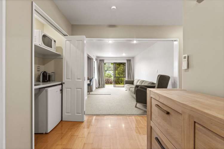 8 Emerald Lane Cashmere_13